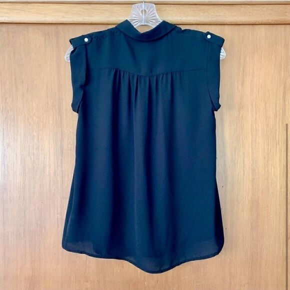 Black cap sleeve blouse   - Picture 3 of 4